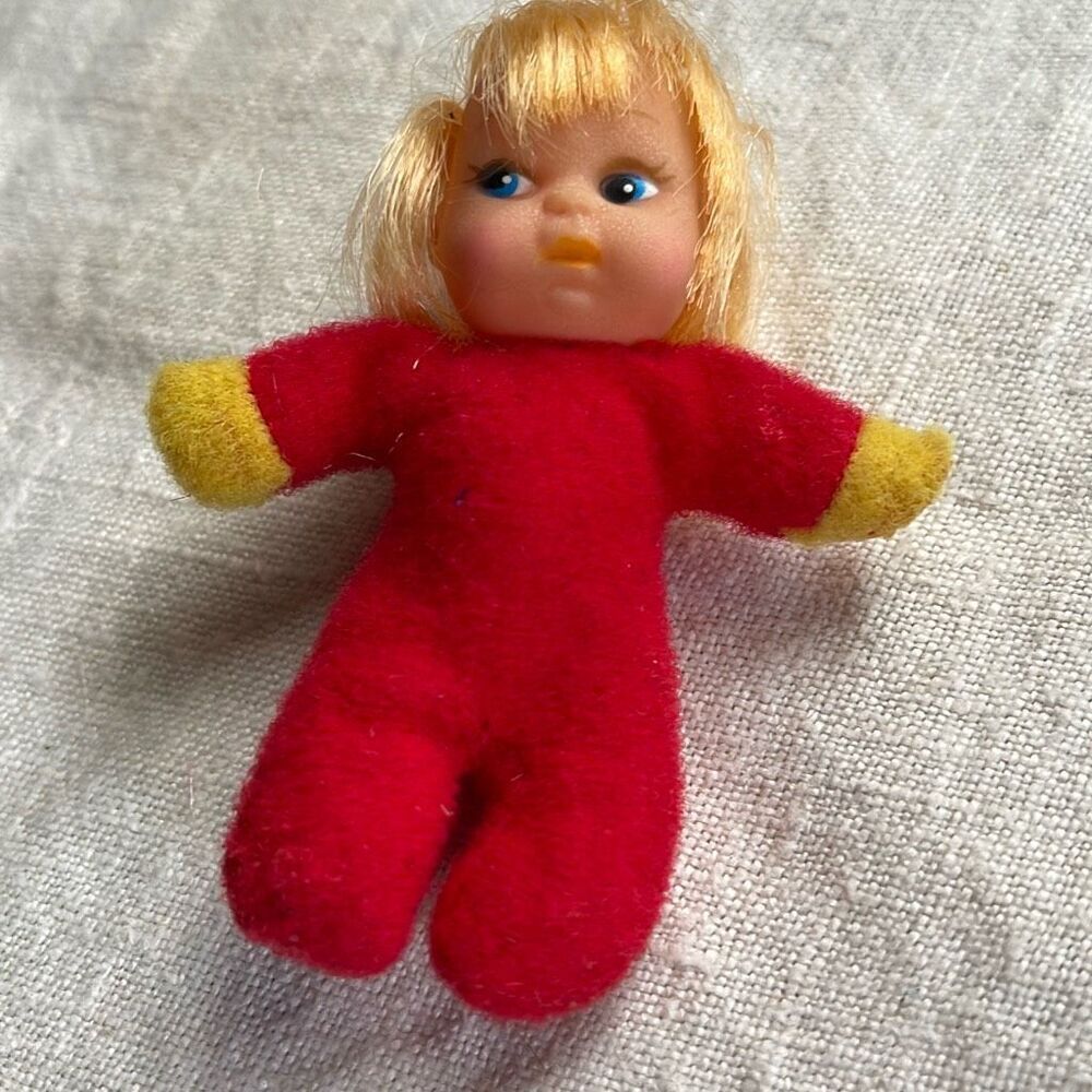 70’s vintage Baby Beans 3” vinyl face doll.